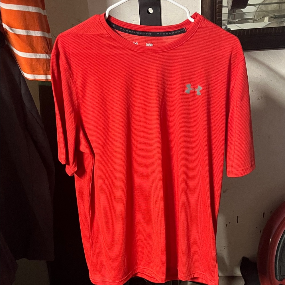 Under Armour Men's Bright Red Short Sleeve Tee